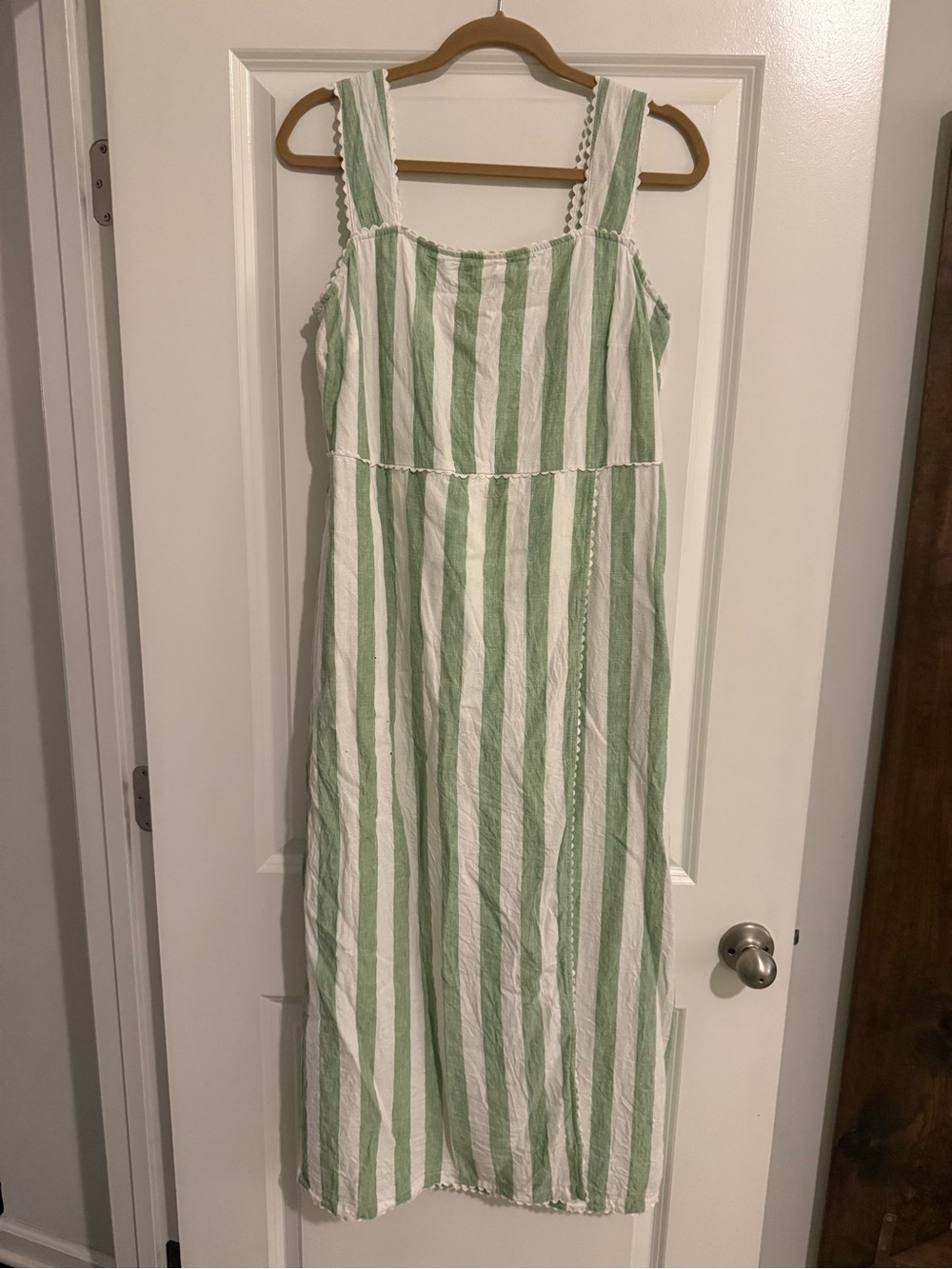 crown & ivy Green and White Smocked Strap Sundress